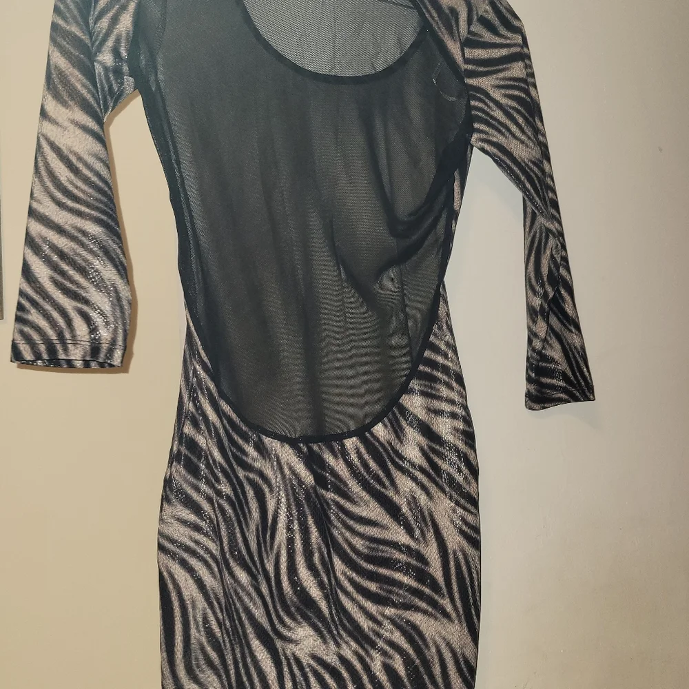 Dress - Picture 2 of 2